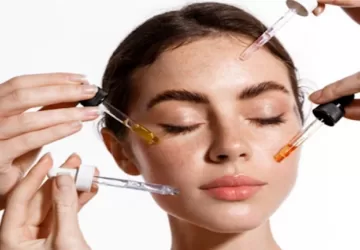 मुँहासे निशान और काले धब्बे के लिए सबसे अच्छा सीरम